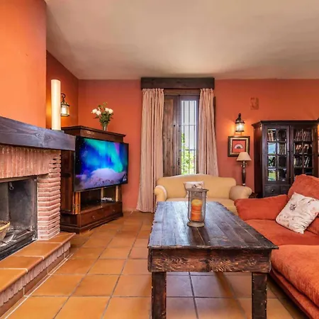 Relajante Y Encantadora Entrearroyo Mijas